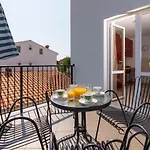Apartments Oliva